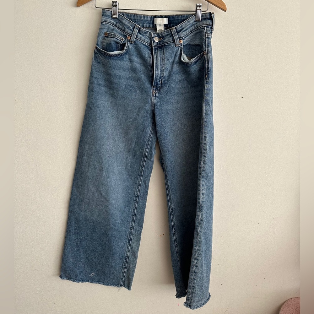 2/$50 Wide Straight Leg Medium Wash Jeans H&M SIZE 6 WOMEN'S - Picture 3 of 8